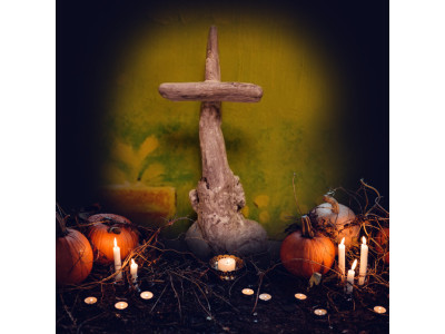 이천식 목사의 '버드나무 십자가'