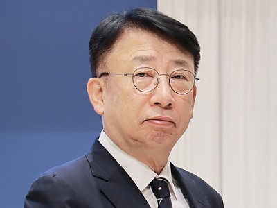 혼돈과 아픔의 시대, 부활 생명 전하자