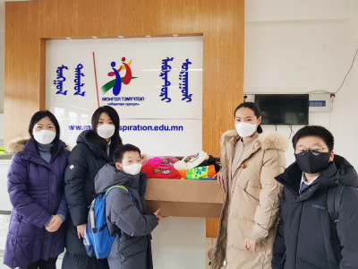 몽기총 몽골 현지 국립학교에 방한모자 전달